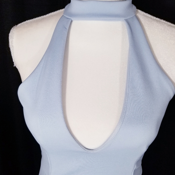 Missguided light blue sleeveless halter dress. Size 4 - Picture 2 of 15